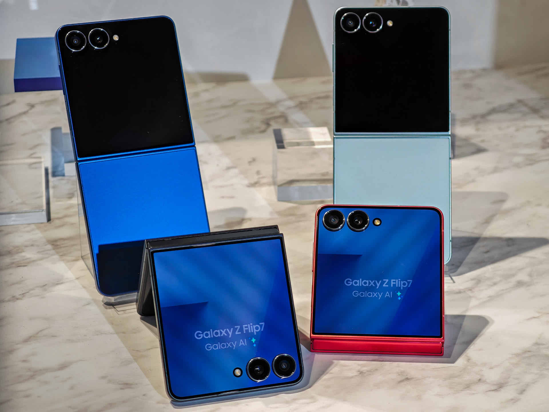 コンセプトは「Ultraスペックを手のひらに」