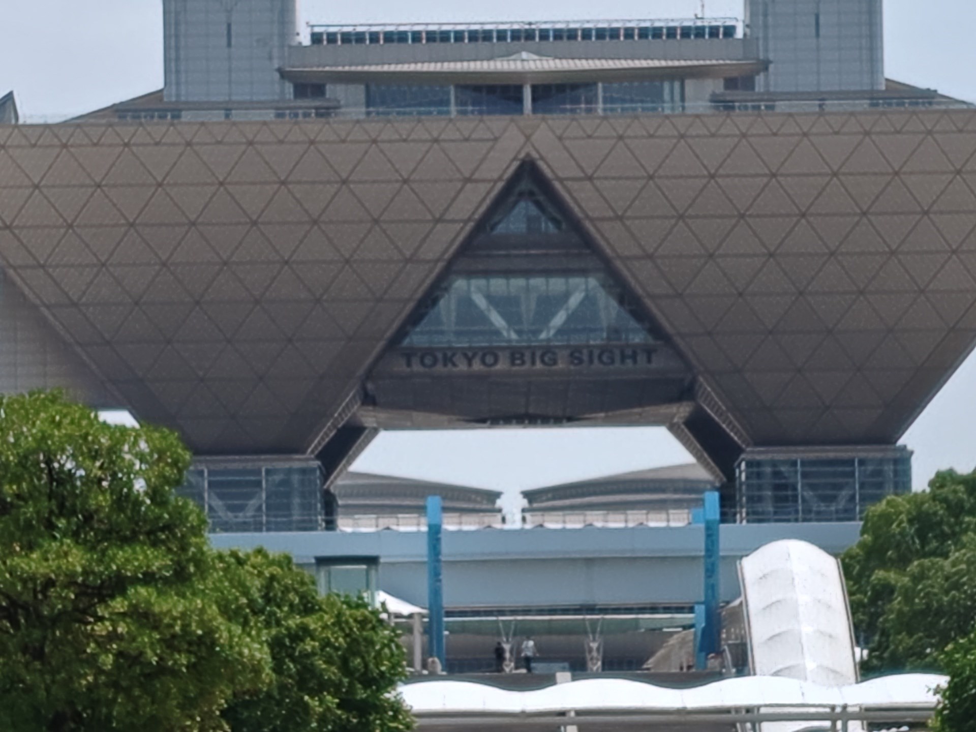 8倍ズーム