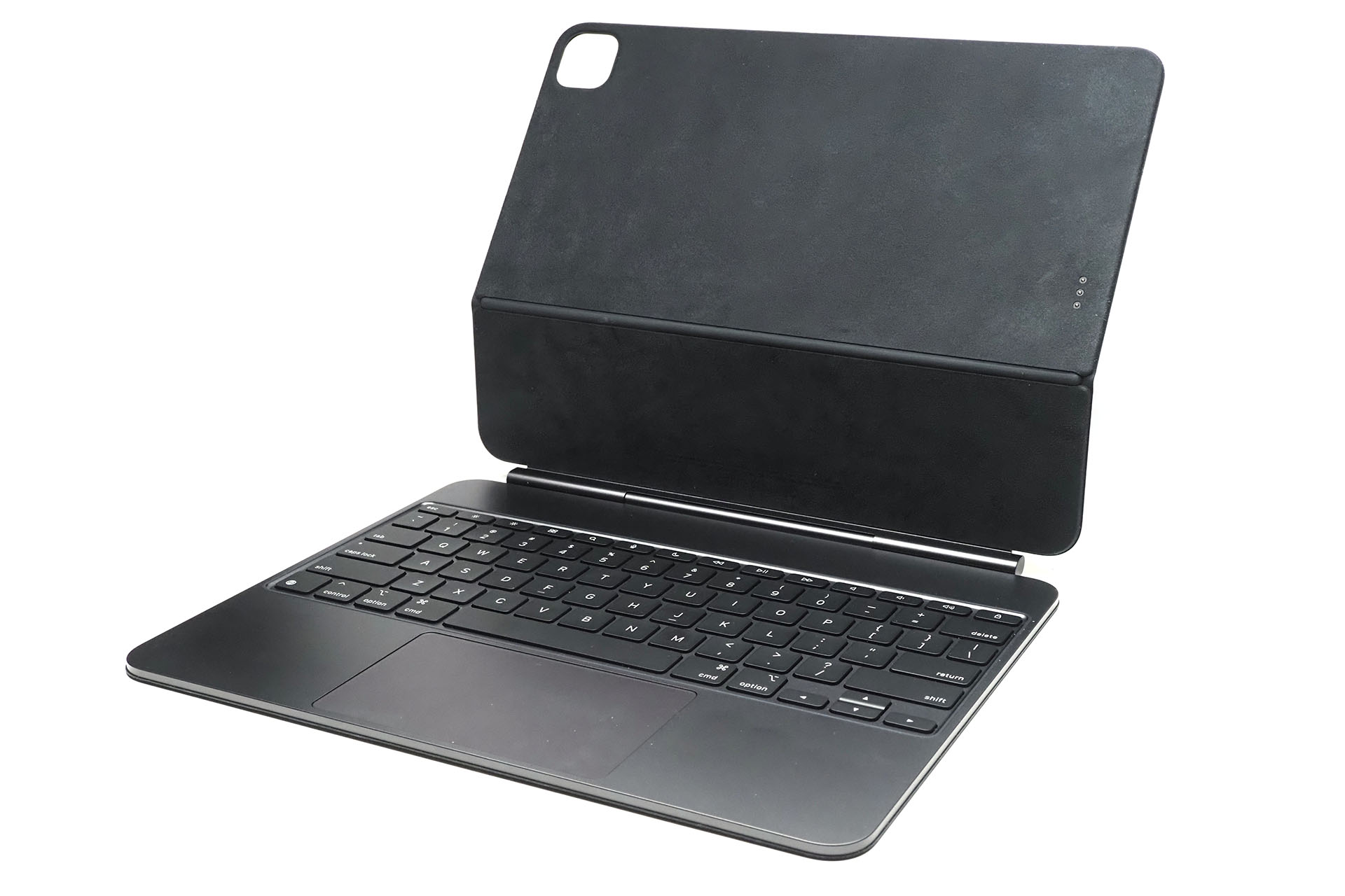 13インチiPad Pro（M4）用のMagic Keyboardは、13インチiPad Pro（M4）にマグネット吸着する。