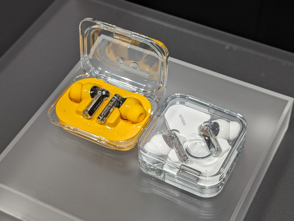 左：Ear (a)、右：Ear