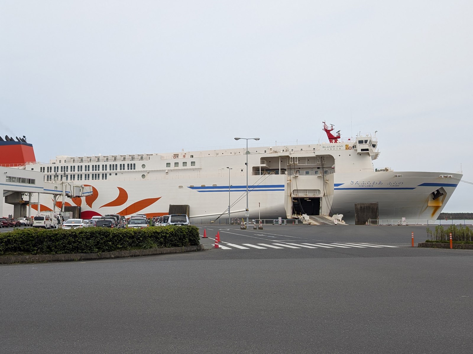 一度乗ってみたかった、大洗～苫小牧フェリー（商船三井さんふらわあ）。「au Starlink Direct」の検証をお題目に、乗ってみました