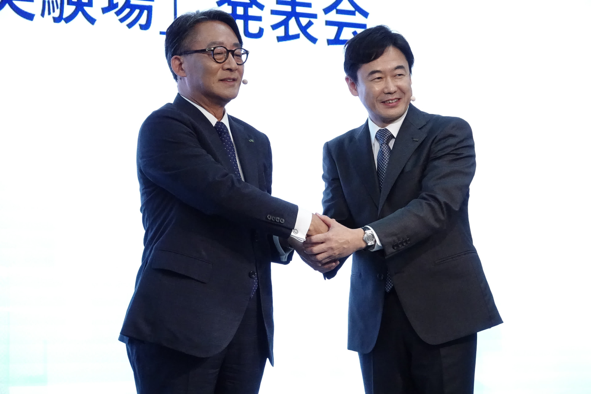JR東日本喜㔟社長とKDDI松田社長