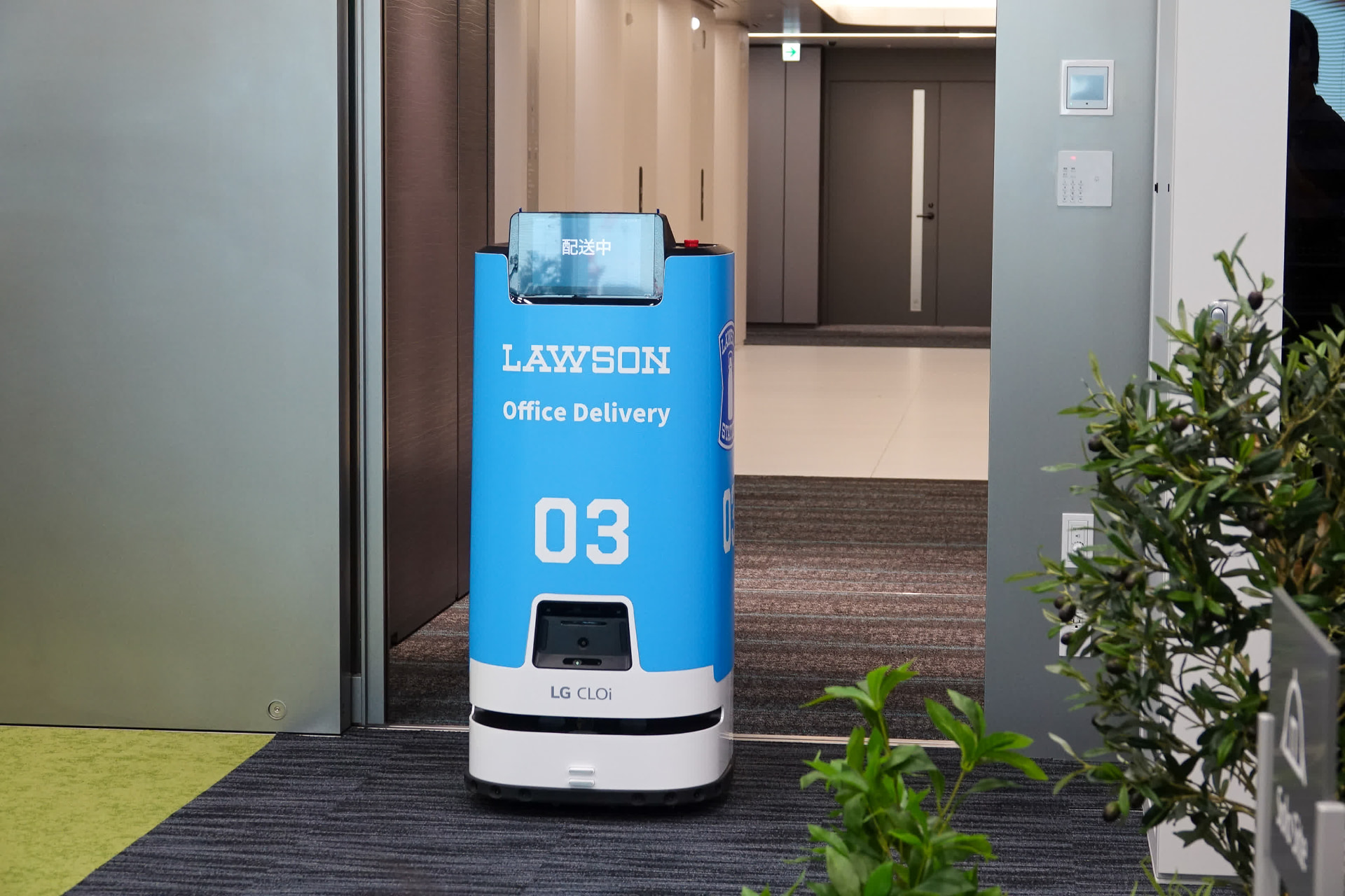 配送ロボットもゲートを通過できる