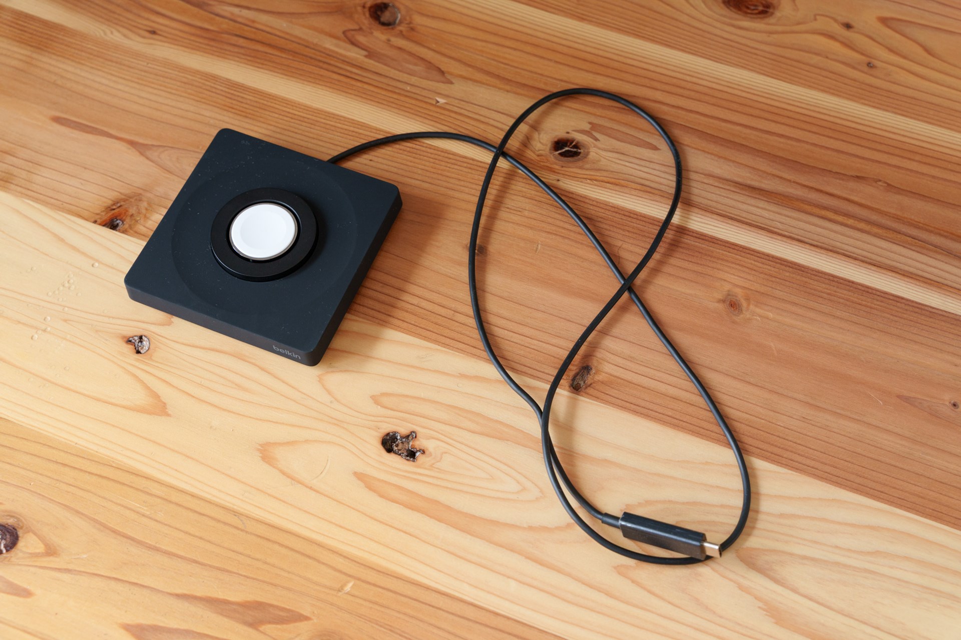 USB Type-Cケーブルは長さ1.2mで使いやすい