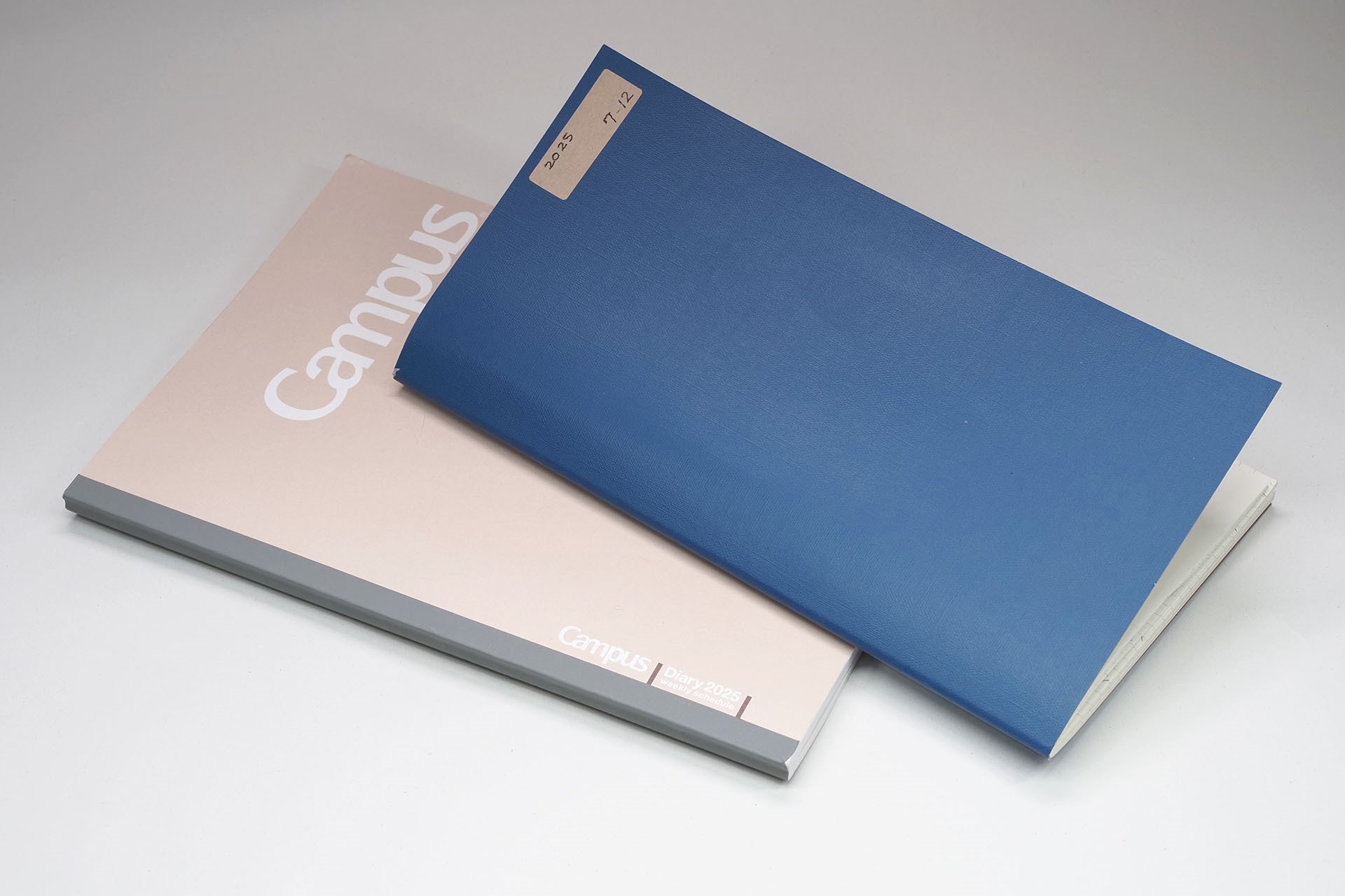 手帳やノートの類も、書き込み方によってはScanSnapでのスキャンが難しい。