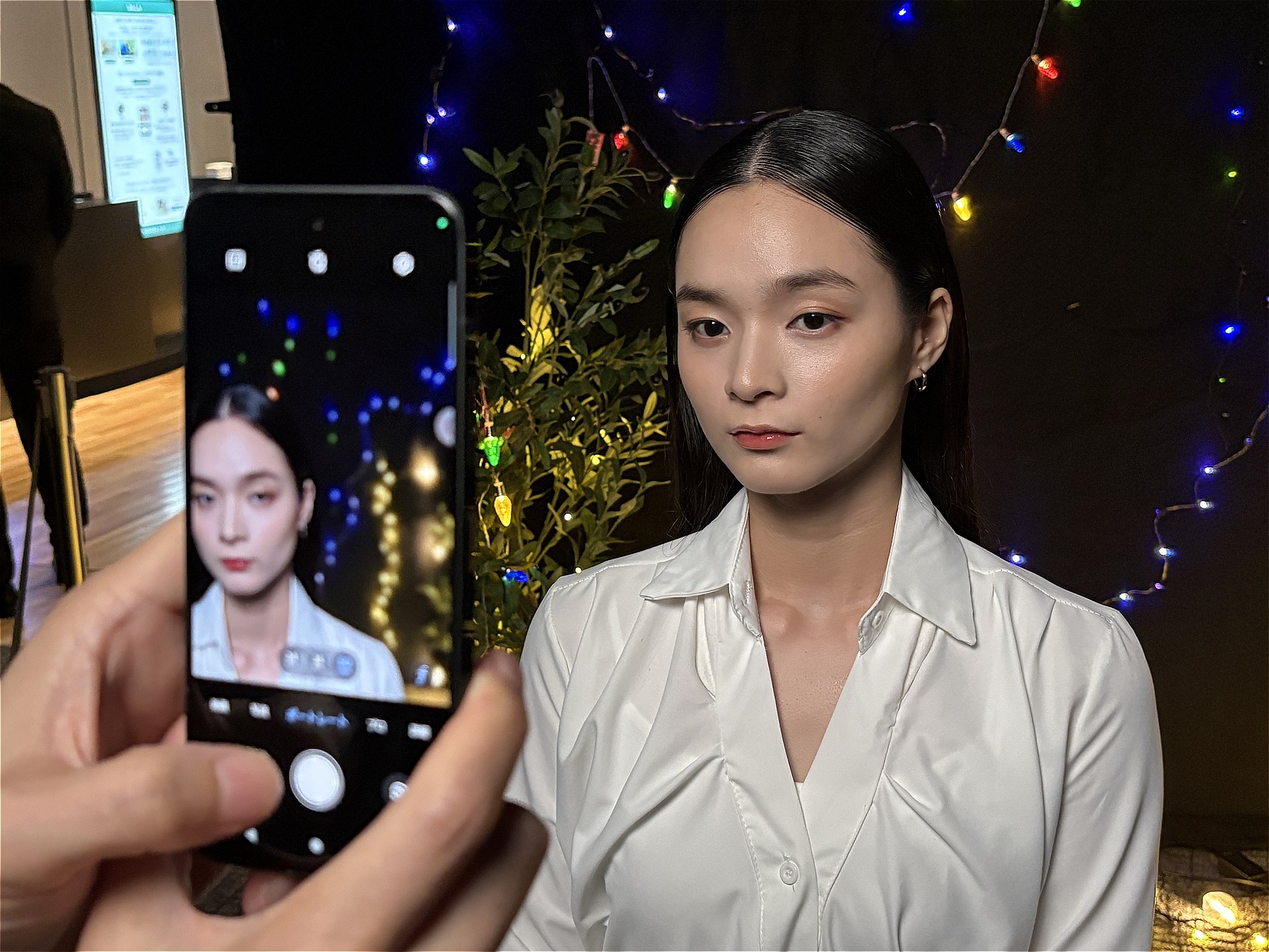 暗い場所での撮影も美しく仕上げる