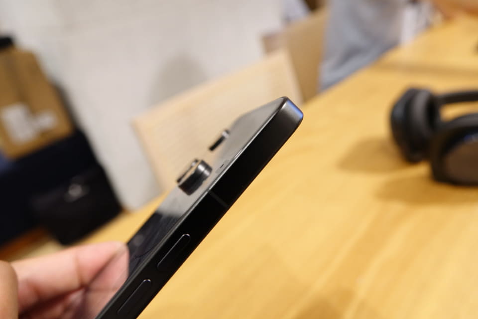 Nothing Phone (3)」日本で発売、おサイフケータイ搭載で12.5万円
