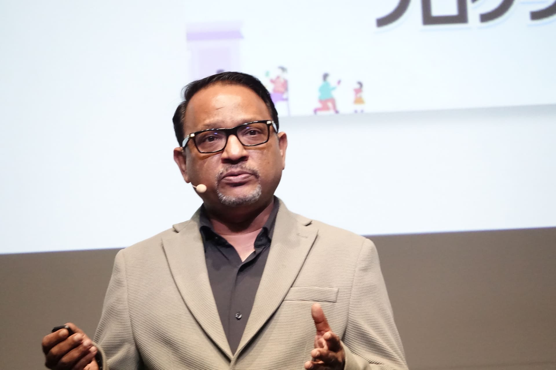 楽天モバイル代表取締役共同CEO兼CTOのシャラッド・スリオアストーア氏