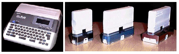 1997年頃に使っていたブラザー「スタンプクリエーター SC-200PC」とそのスタンプ。ラベルライターにラベルカセットを入れてラベルを自作できるように、SC-200PCに専用のスタンプを入れると自作スタンプが作れるのであった。※画像の解像度がヤケに低いのは20世紀の記事から抜粋したからだッ!!!