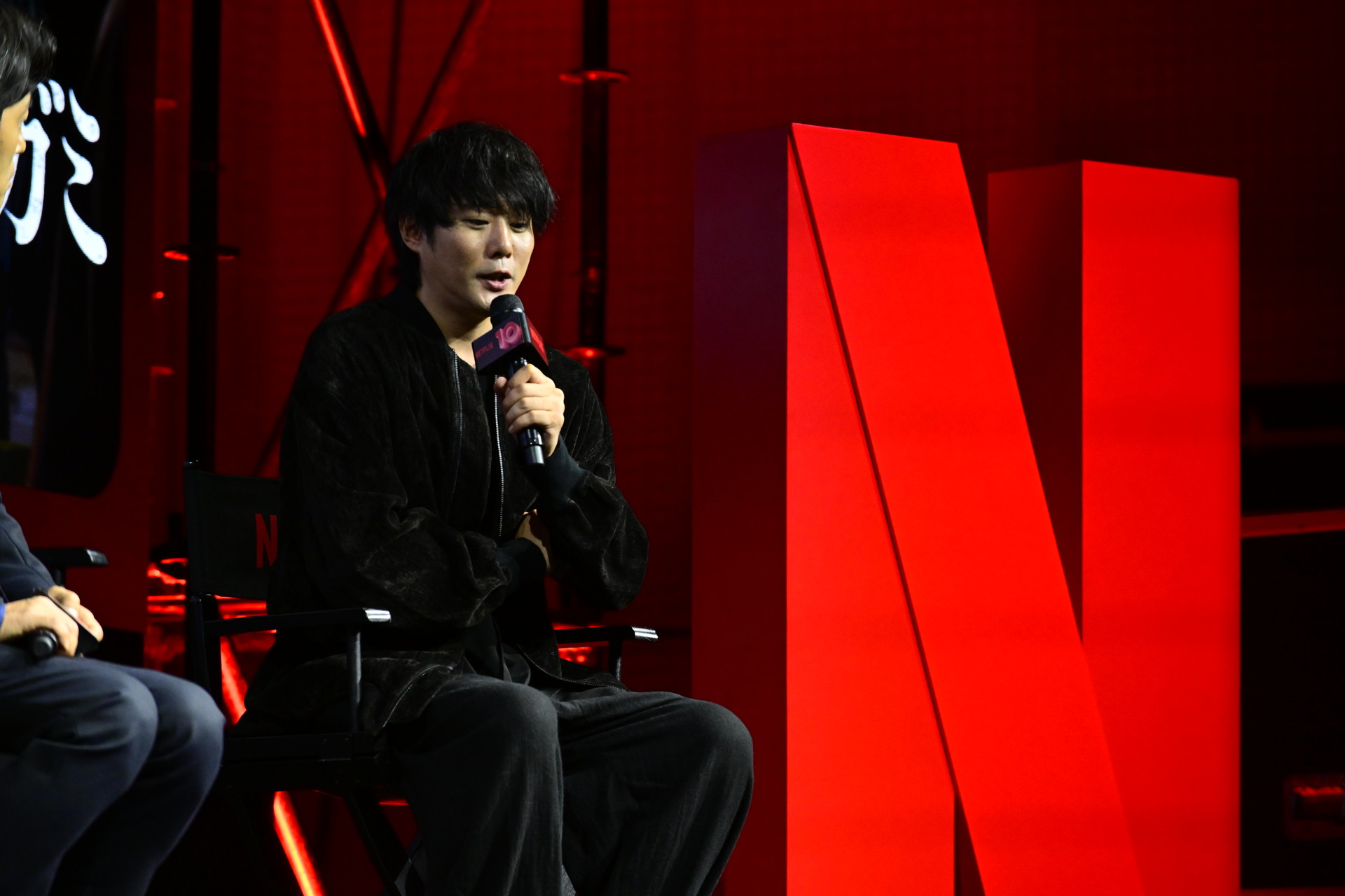 藤井道人氏