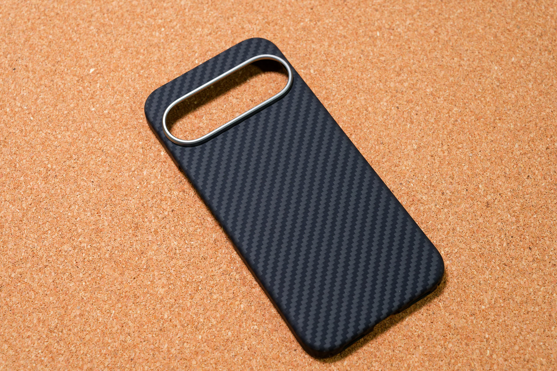 eBayで購入したPixel 10 Pro用のカーボンケース