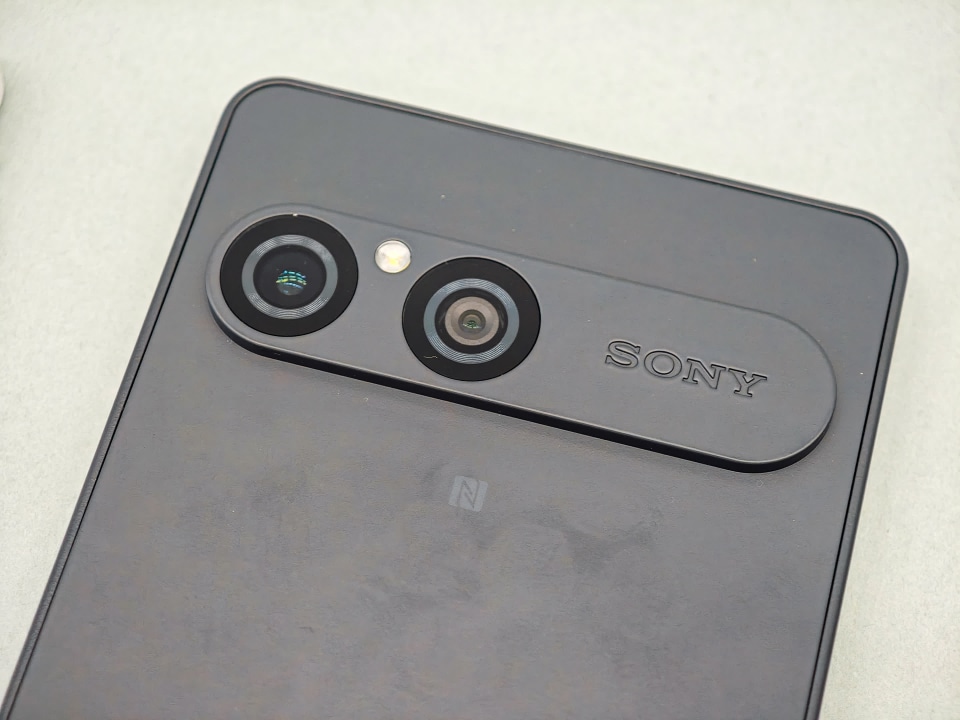 写真で見る「Xperia 10 VII」] - ケータイ Watch