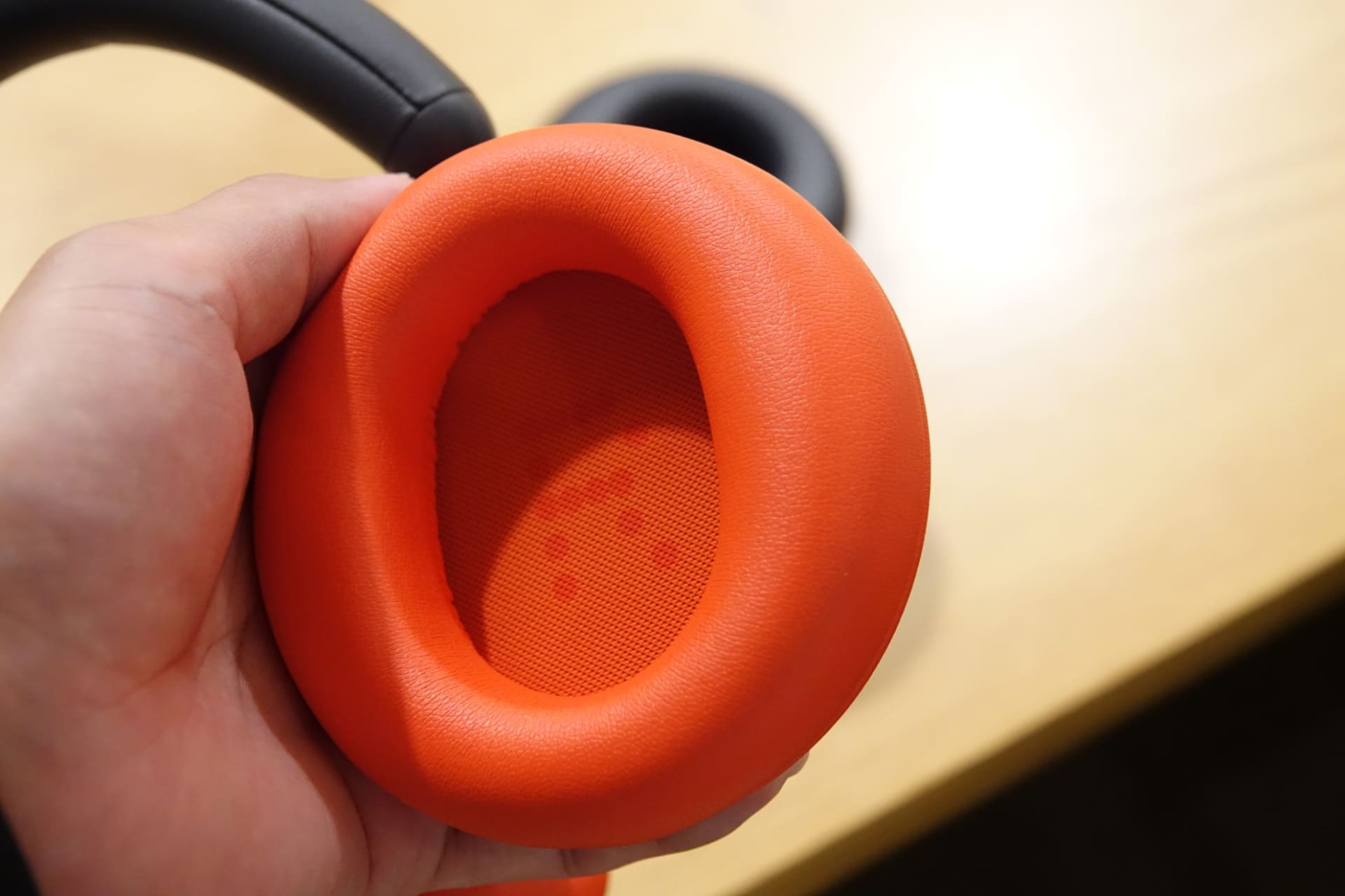 イヤークッションは脱着式