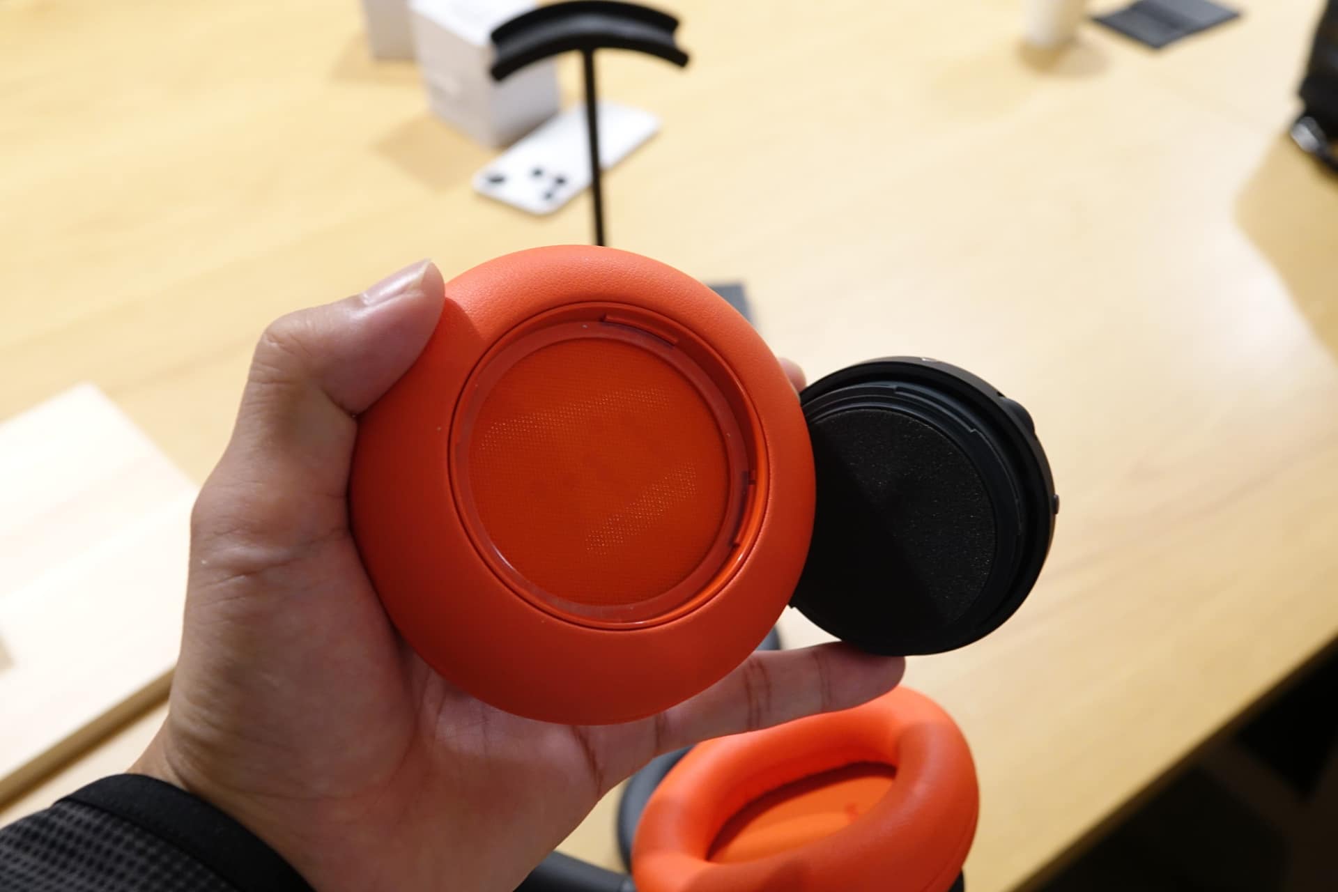 イヤークッションは脱着式