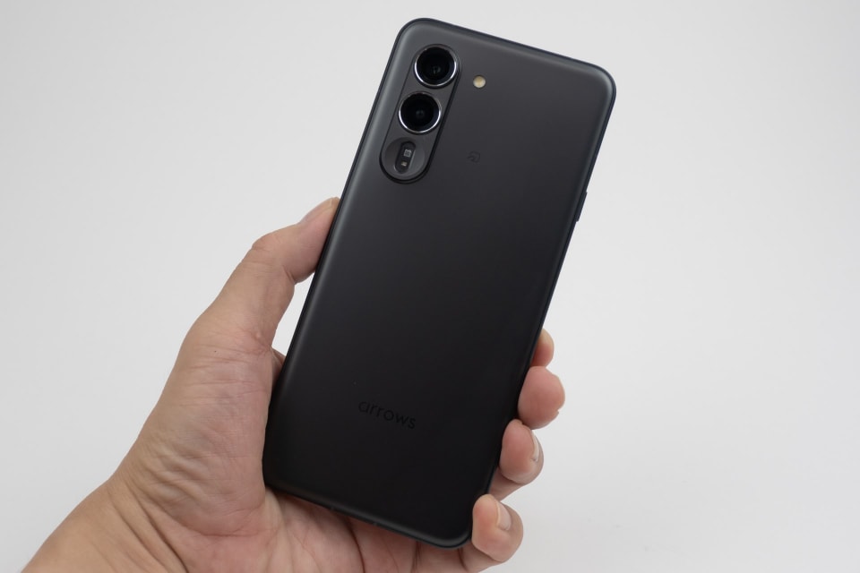 arrows Alpha ブラック FCNT arrows Alpha」レビュー、独自機能とハイコスパを両立したFCNT