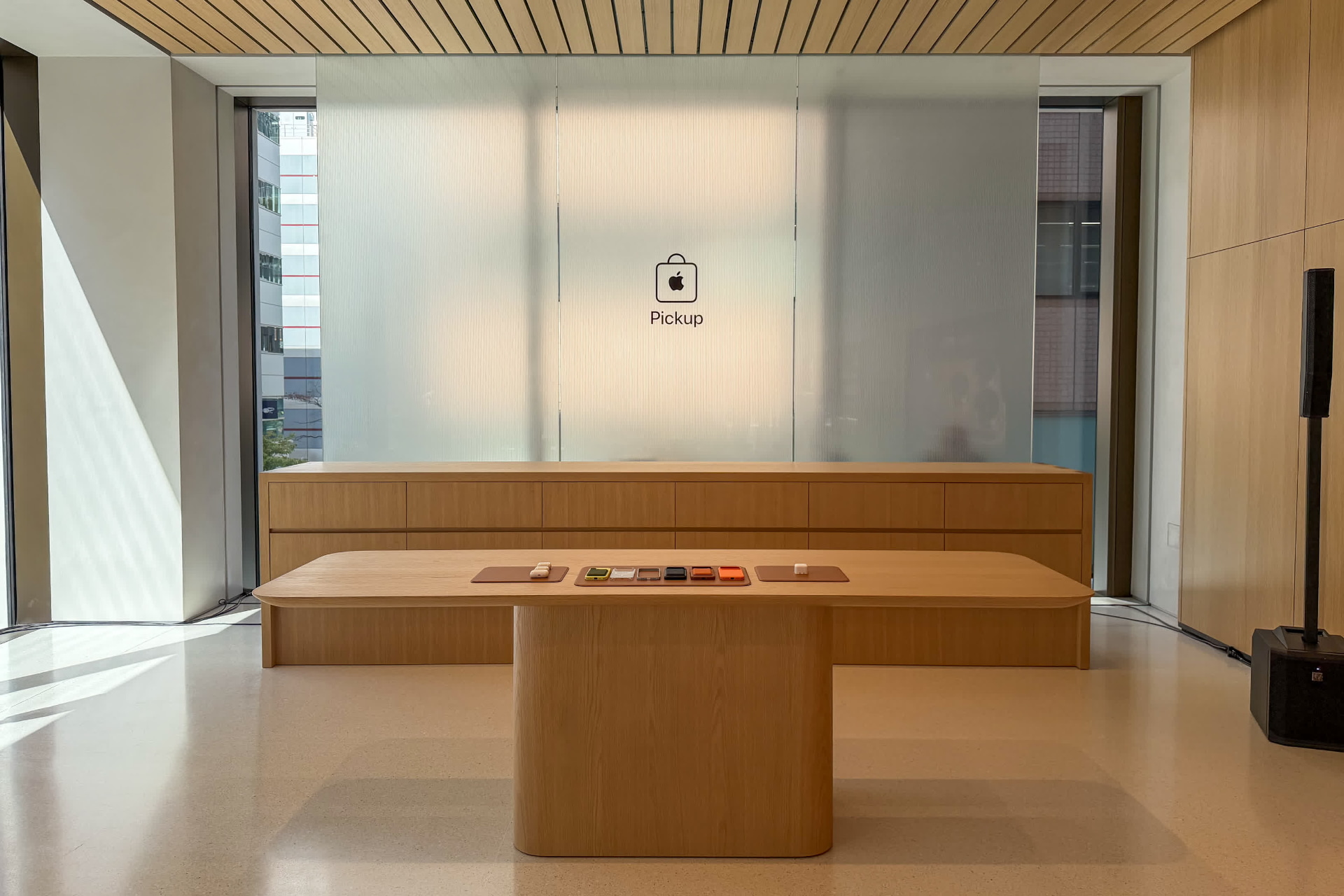「Apple Pickup」専用エリア