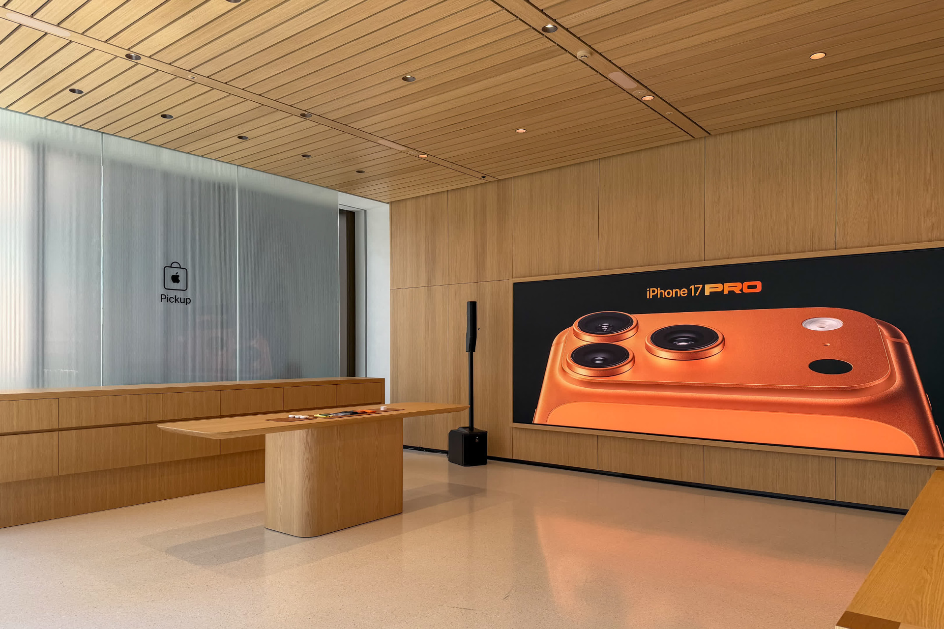 「Apple Pickup」専用エリア