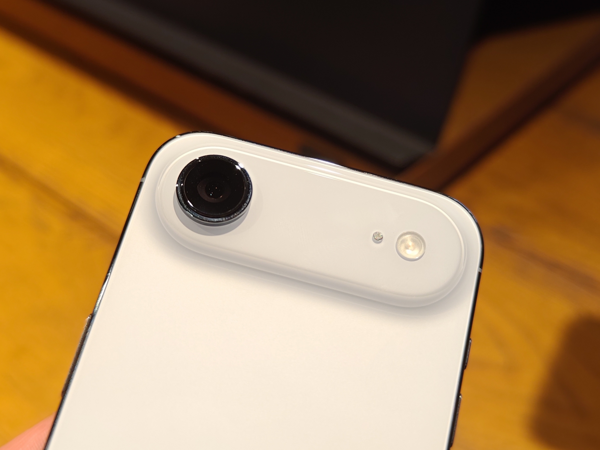 シングルカメラは筆者の使い方には合わないと判断