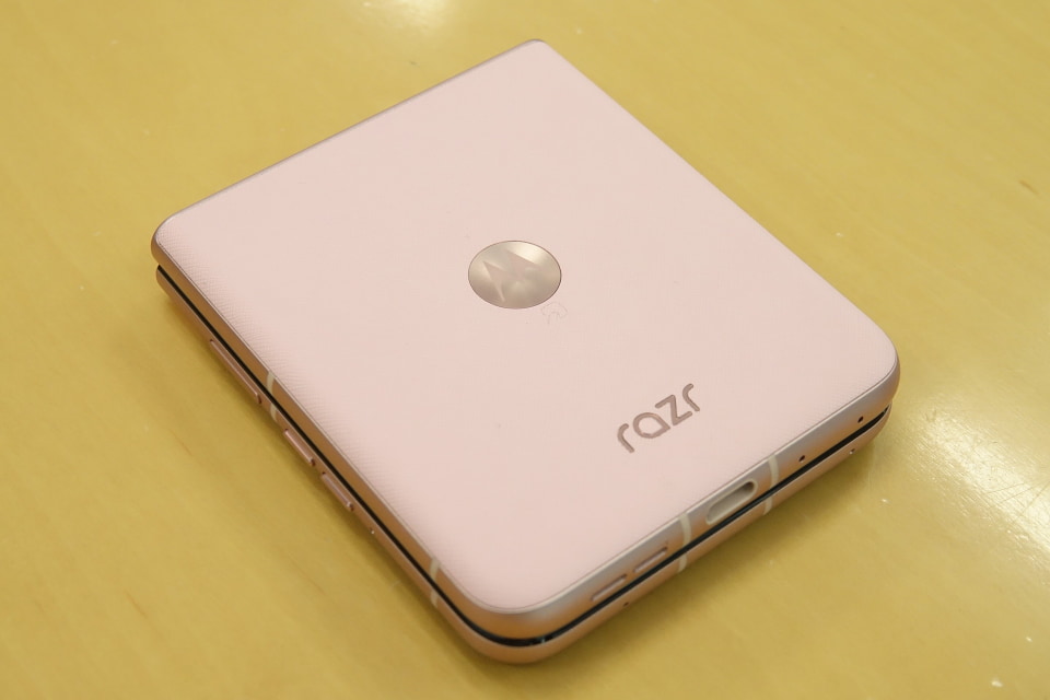 motorola razr 60」、10月発売 生活を支えるAI「とりまリスト」など
