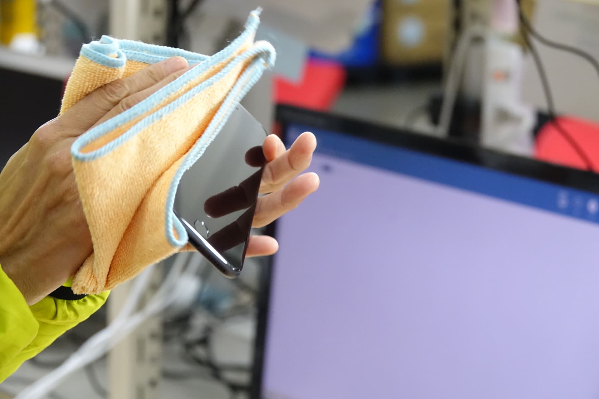 端末をクリーニングする