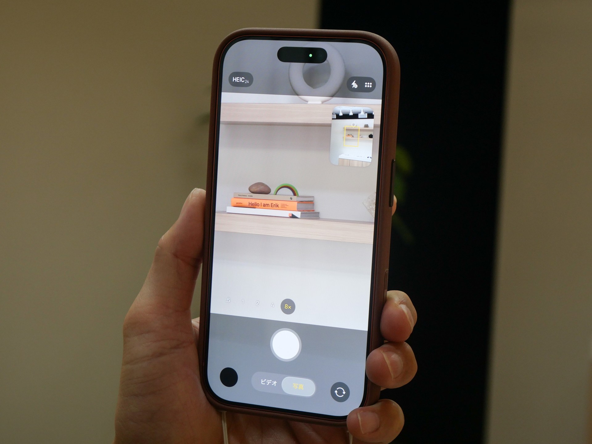 望遠カメラを搭載しているのはiPhone 17 Proと「iPhone 17 Pro Max」だけ。最大8倍の光学品質ズームによる撮影ができる魅力はやはり大きい