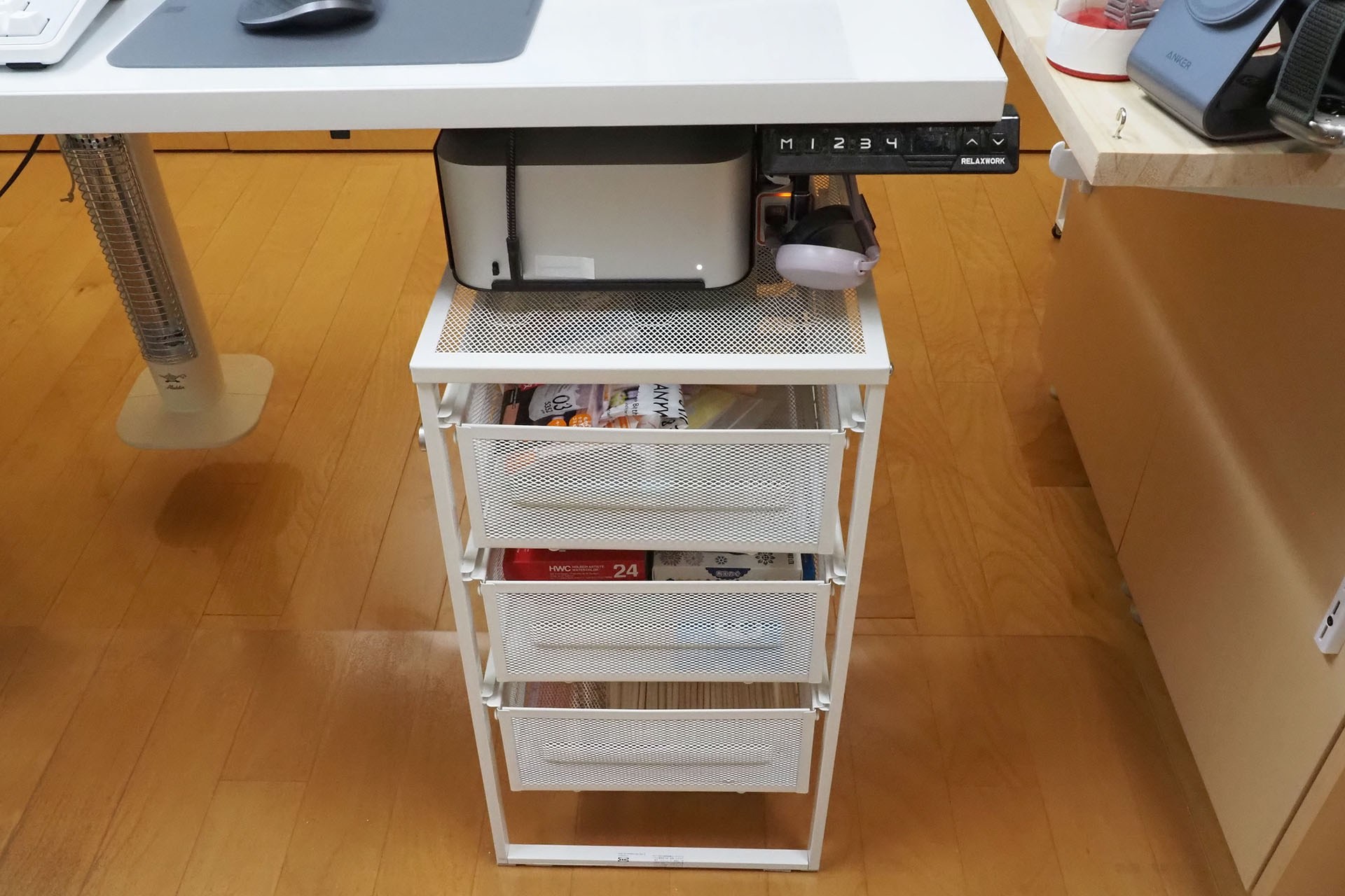 懸案だったMac Studioの下の空間に、この引き出しユニット「LENNART（レッナールト）」がシンデレラフィットしたのであった。やったぁ♪