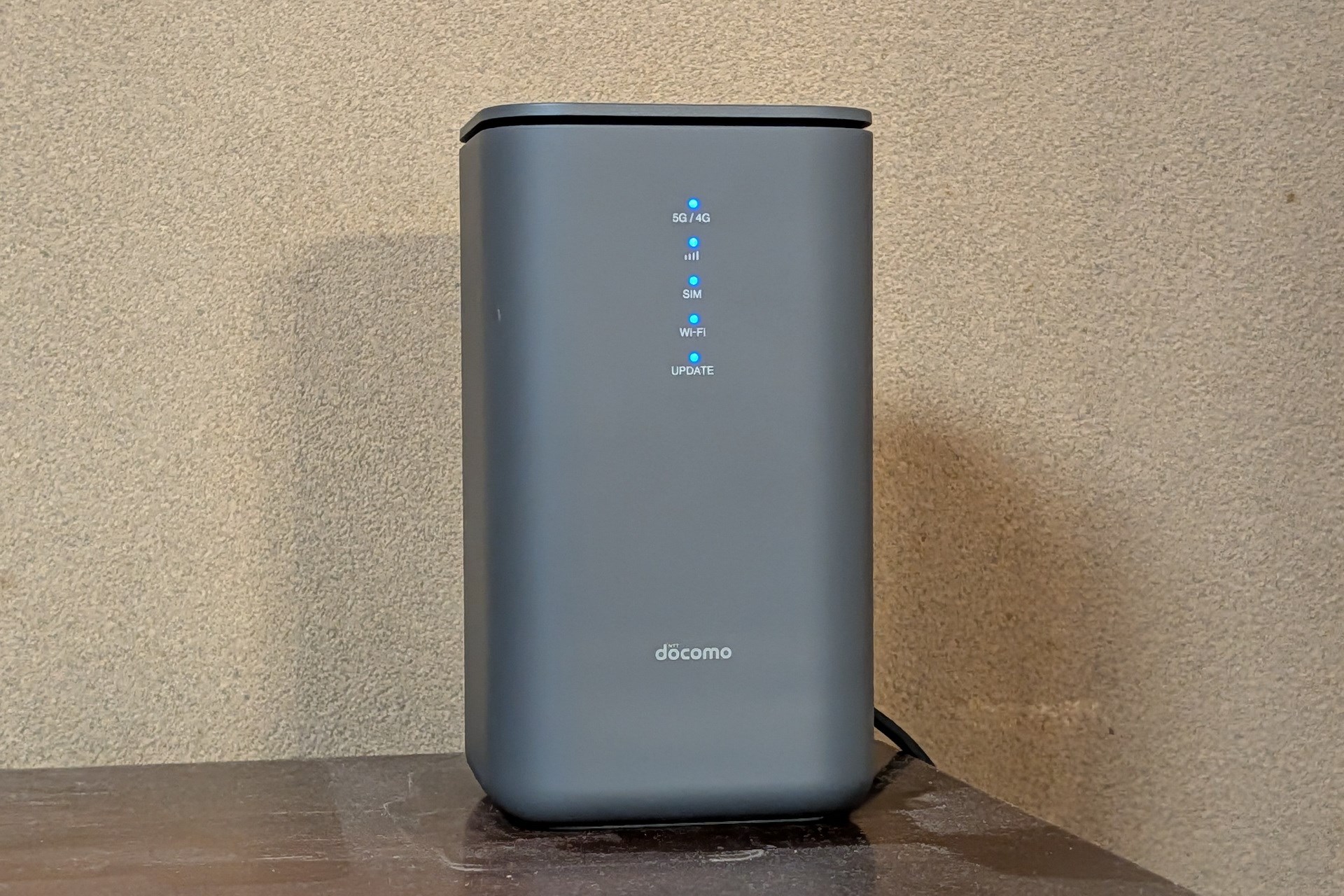 HR02に5GデータプラスのSIMを装着して、問題なく通信できたので、実家ではこちらを運用することに