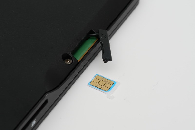 5G WWAN内蔵ノートPCで利用していたNTTドコモ「5Gデータプラス」のSIMをhome 5G HR01に装着したら問題なく通信できたので、36カ月目を待たずhome 5Gの契約を解約