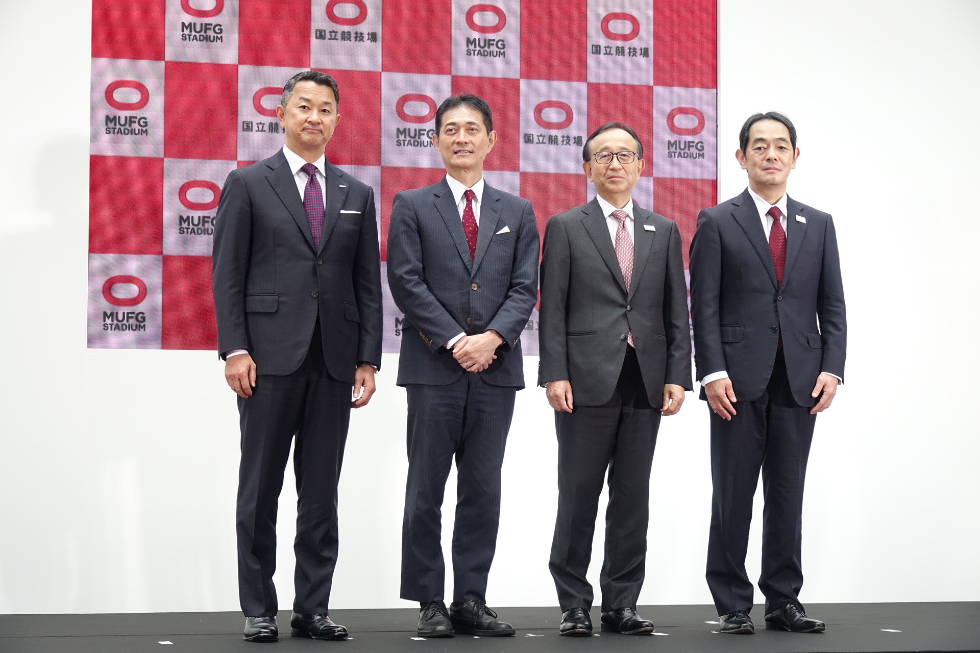 左からNTTドコモ 前田義晃氏、JNSE 竹内晃治氏、MUFG 亀澤宏規氏、MUFG 高瀬英明氏