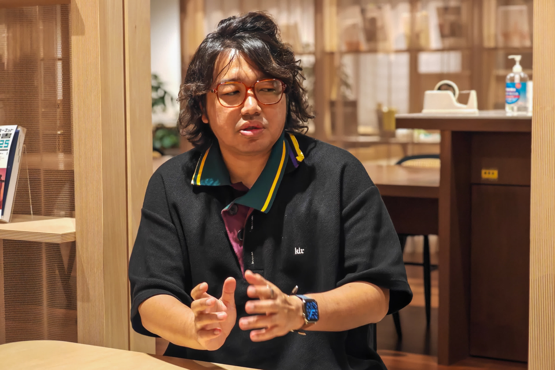 石野氏