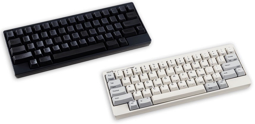 HHKB Professional HYBRIDは、HHKB Professional HYBRID Type-Sの下位モデル。有線／無線接続の両方に対応しているが高品位Type-Sキーは搭載していないモデルだ。現在も販売されているが、在庫限りで販売を終了する予定となっている。