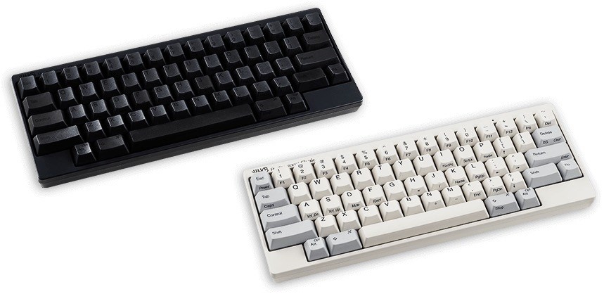 HHKBのコンセプトと形状を受け継ぐエントリーモデル「HHKB Professional Classic」。エントリーモデルとはいっても税込直販価格は2万6950円で、どちらかといえば「HHKBシリーズに共通する良さとエッセンスを味わうための基本モデル」といったところかもしれない。英語モデルのみ・刻印有無・2カラーで販売されているが、今後は英語配列「白」のみが残り、ほかは販売終了予定。