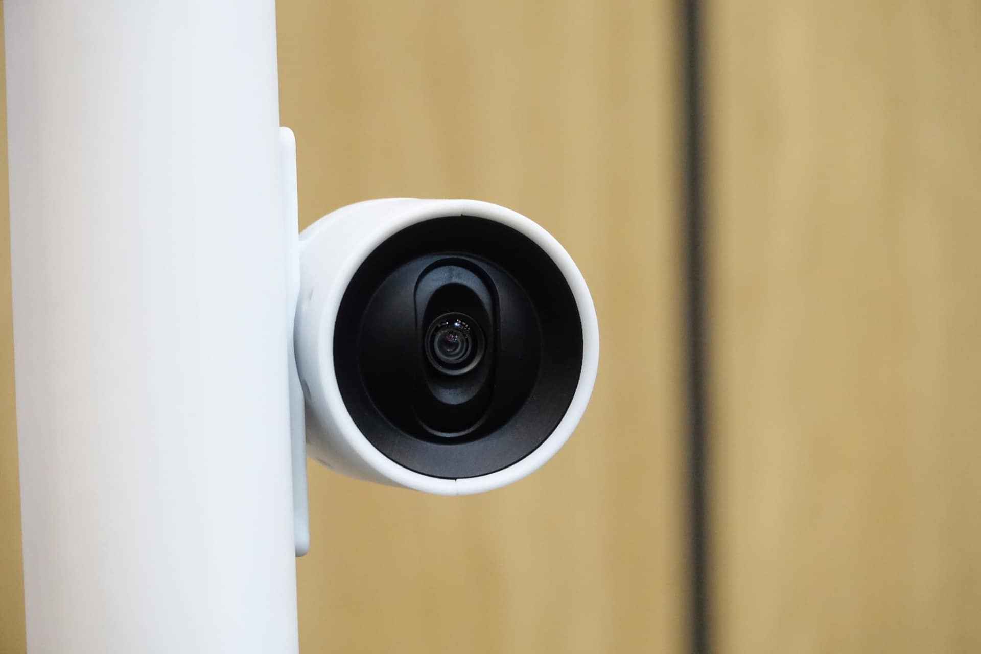 検品検知ロボットに搭載されるカメラ