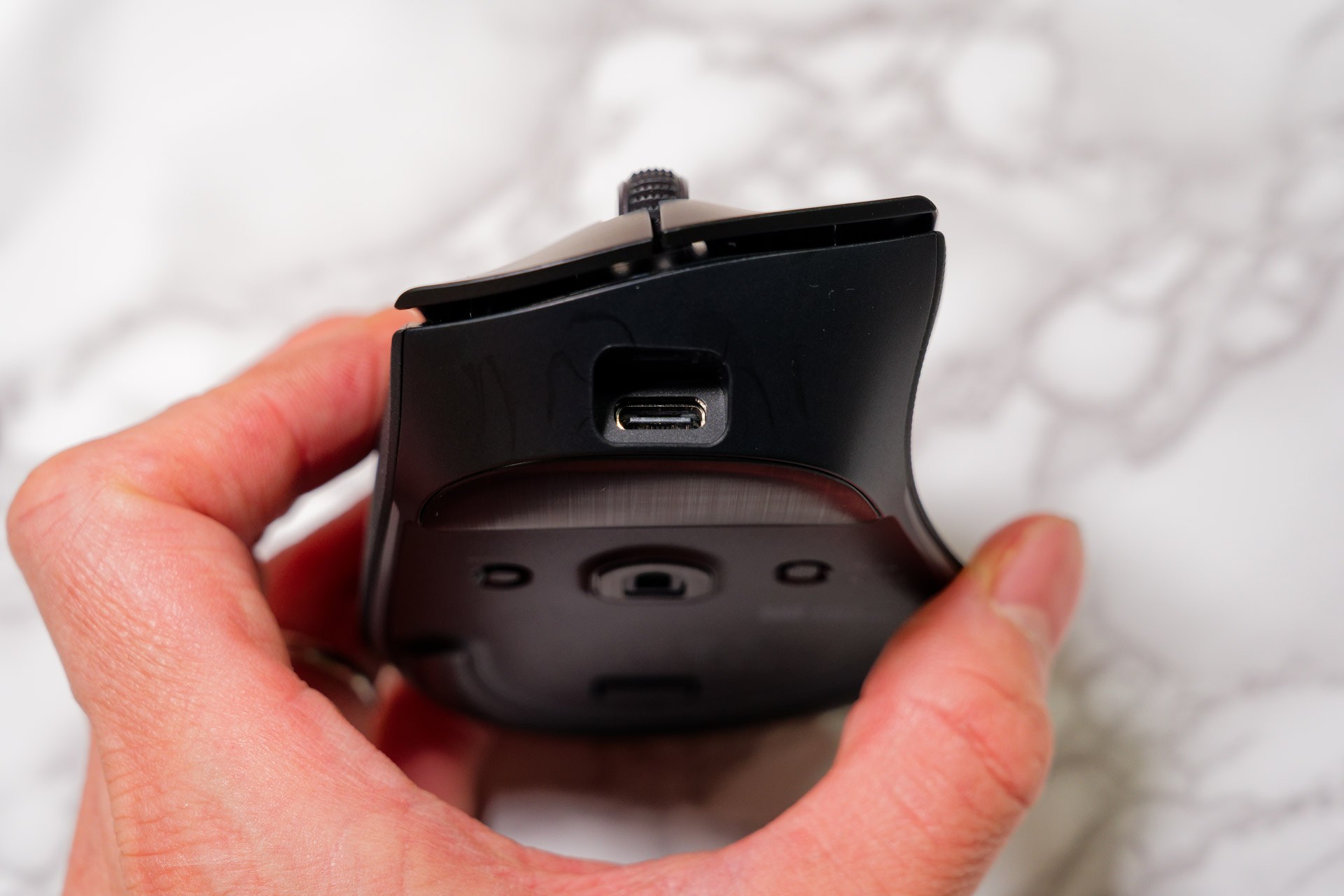 ちなみにポートはきっちりType-C