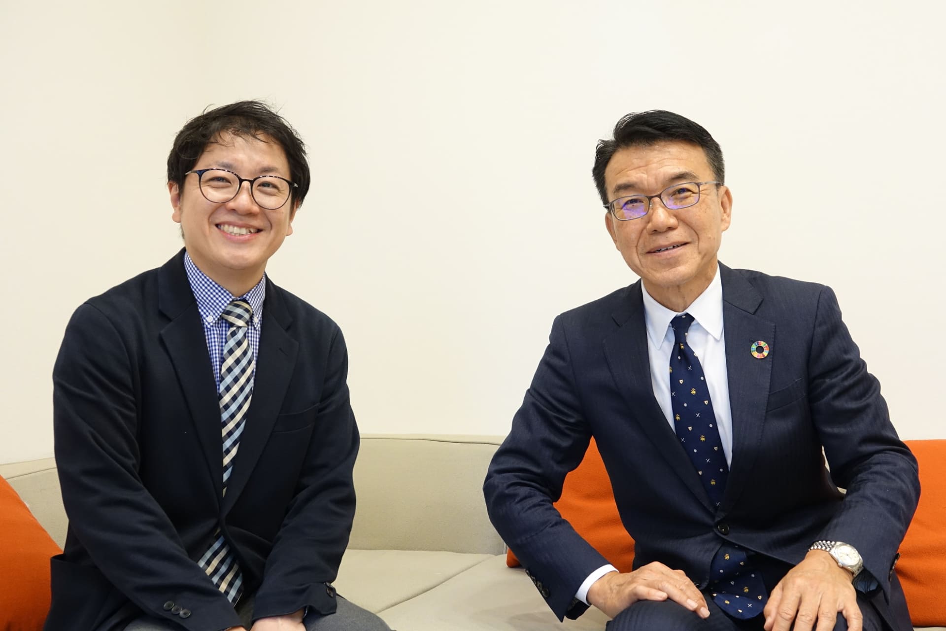 JCOMビジネスデザイン本部金融事業推進部の田中光氏（左）とJCOMフィナンシャル代表取締役社長の神野雅夫氏（右）