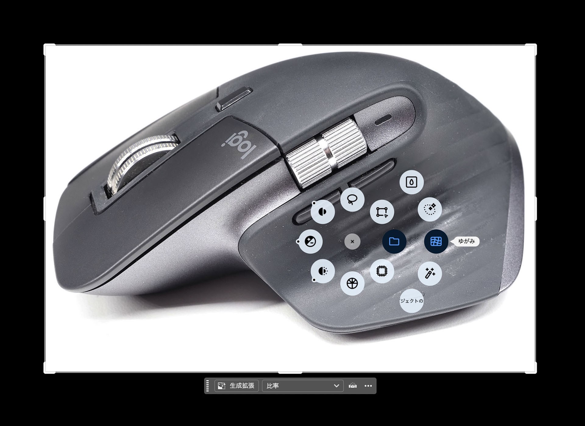 Photoshop用プリセットを使っている様子。プリセットはLogi Options＋アプリのAction Rings機能から直接入手できる。
