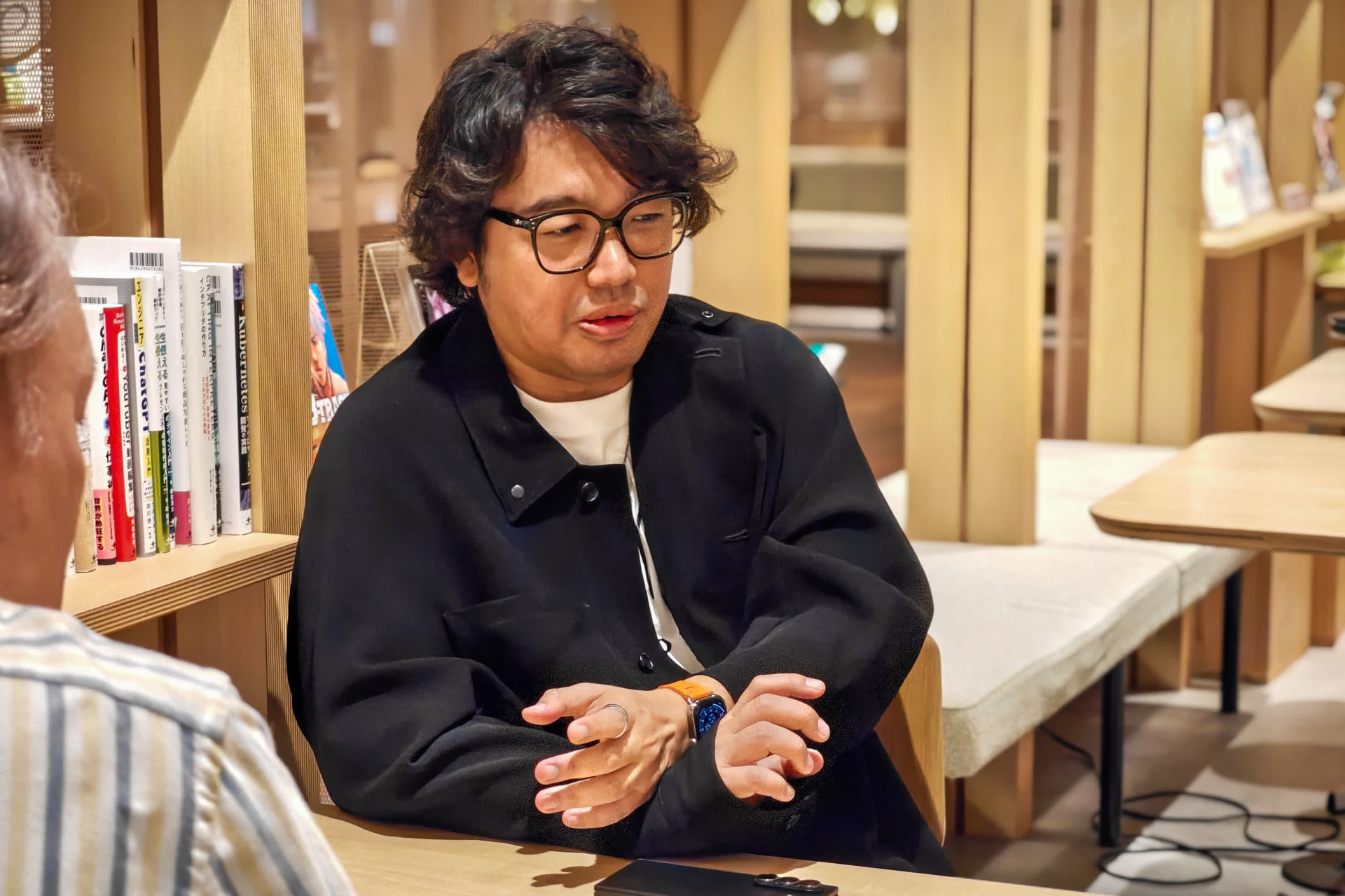 石野氏