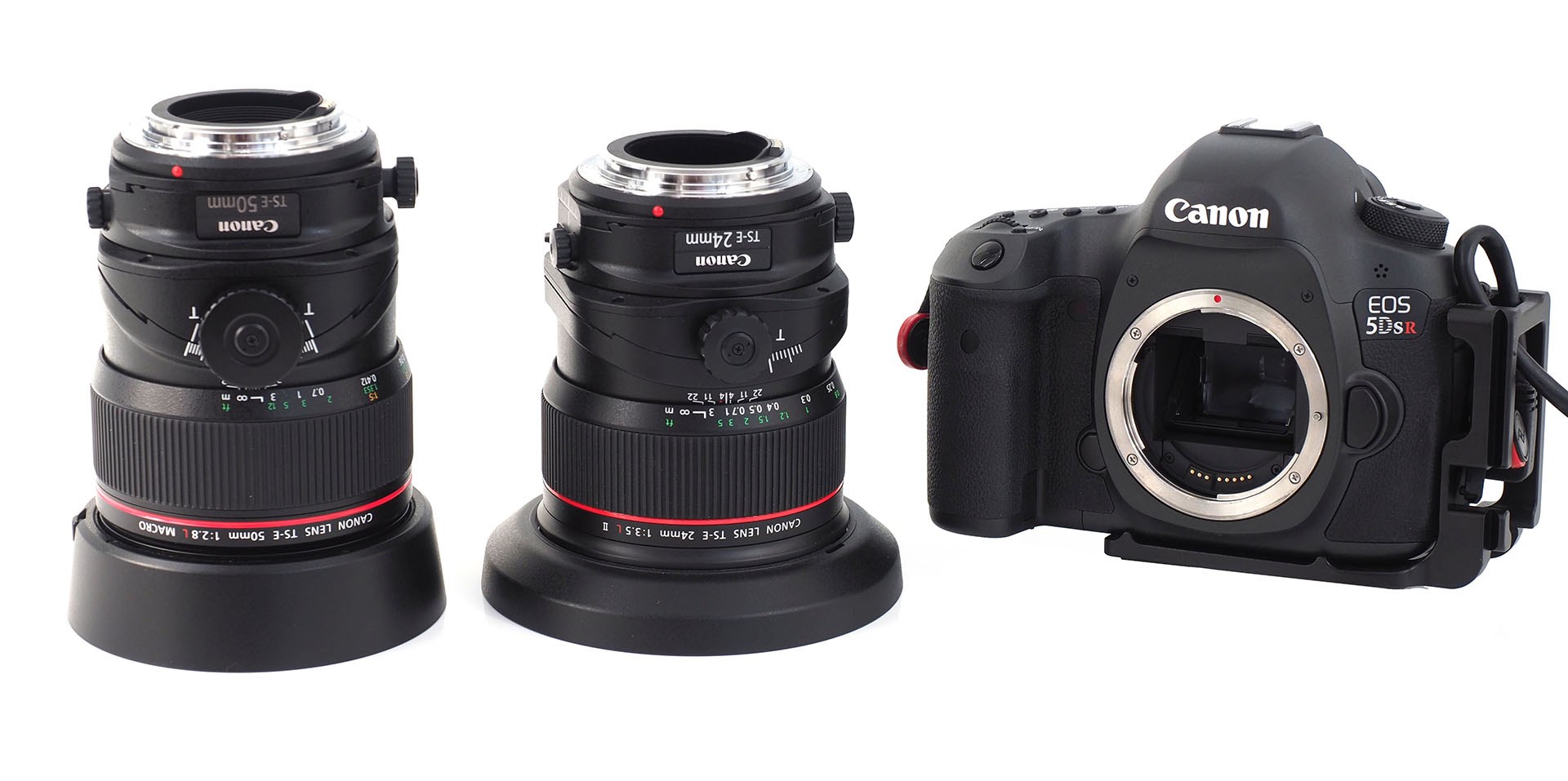 キヤノンの「EOS 5Ds R」と2本のTS-Eレンズを使用中。