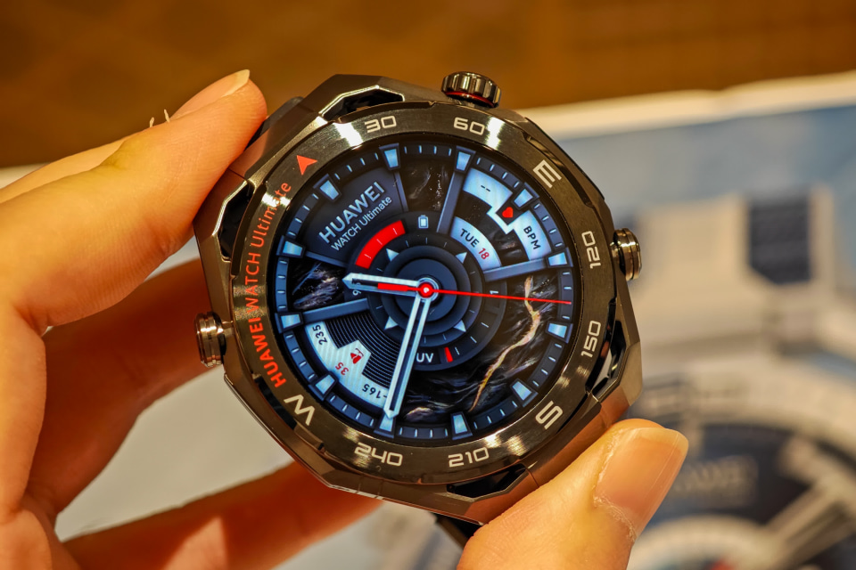 ファーウェイウォッチ2 ファーウェイ、ハイエンドモデル「HUAWEI WATCH Ultimate 2」発売 水中