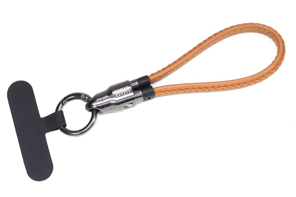 USB-Cケーブルにもなるスマホストラップをサンワサプライで発見！ 耐久