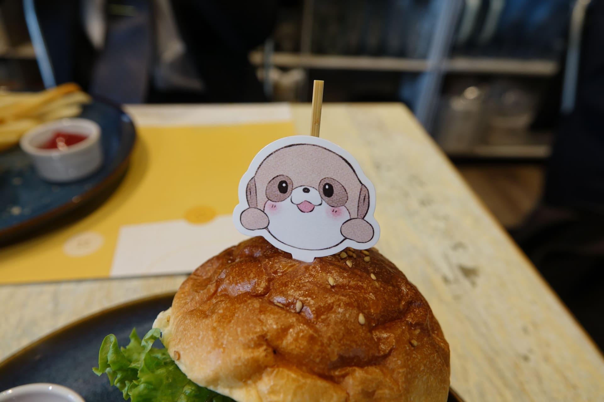 「ポケともハンバーガー」と「ポケともラテアート」