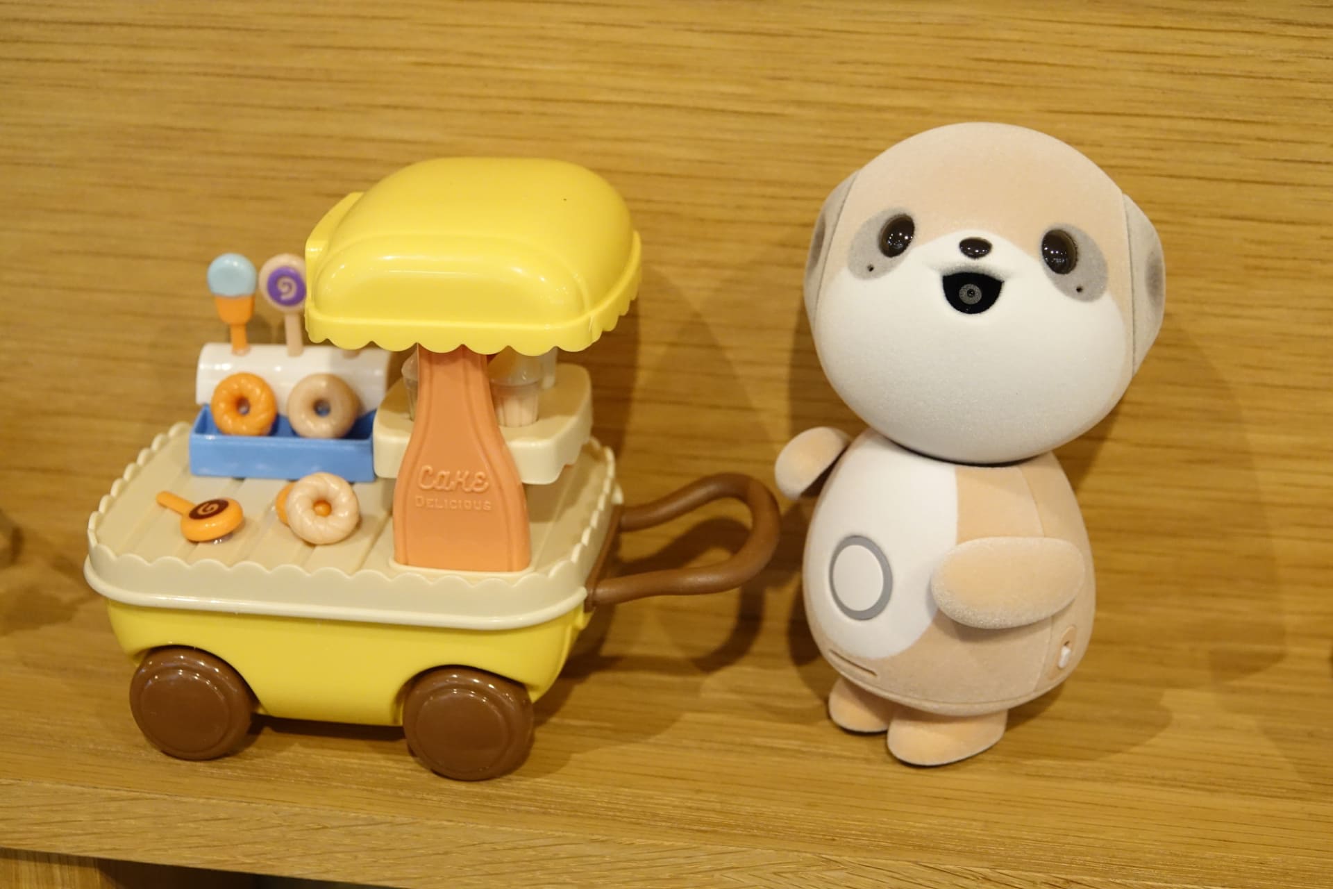 さまざまなシチュエーションのポケともがお出迎え