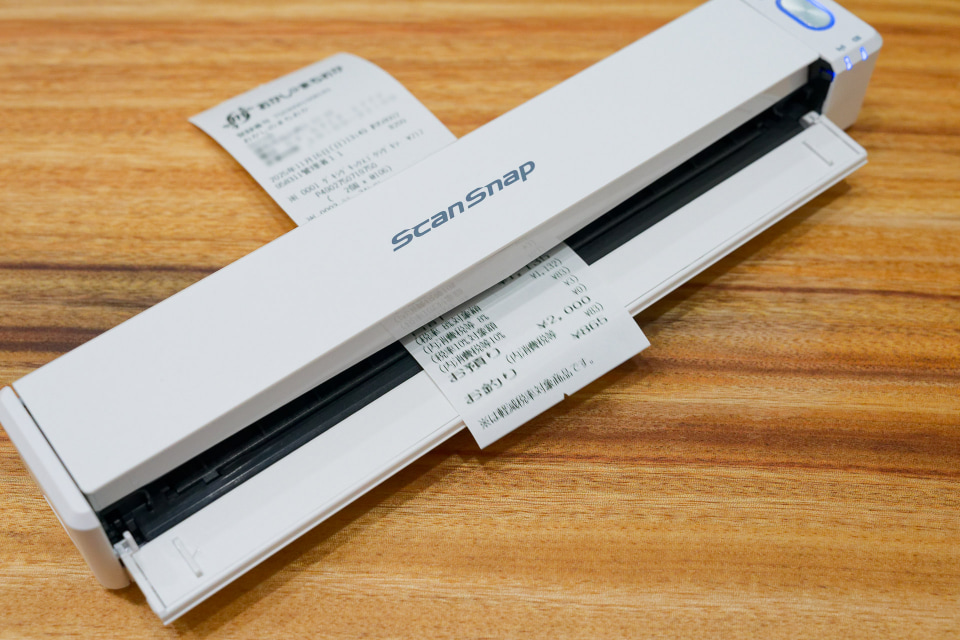 Type-Cになったドキュメントスキャナー「ScanSnap iX110」、カバーも