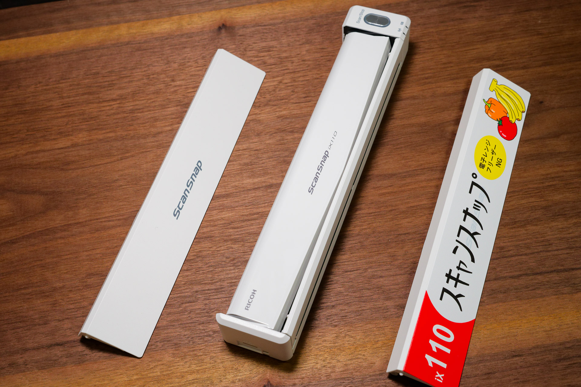 iX110のカバーを外して……