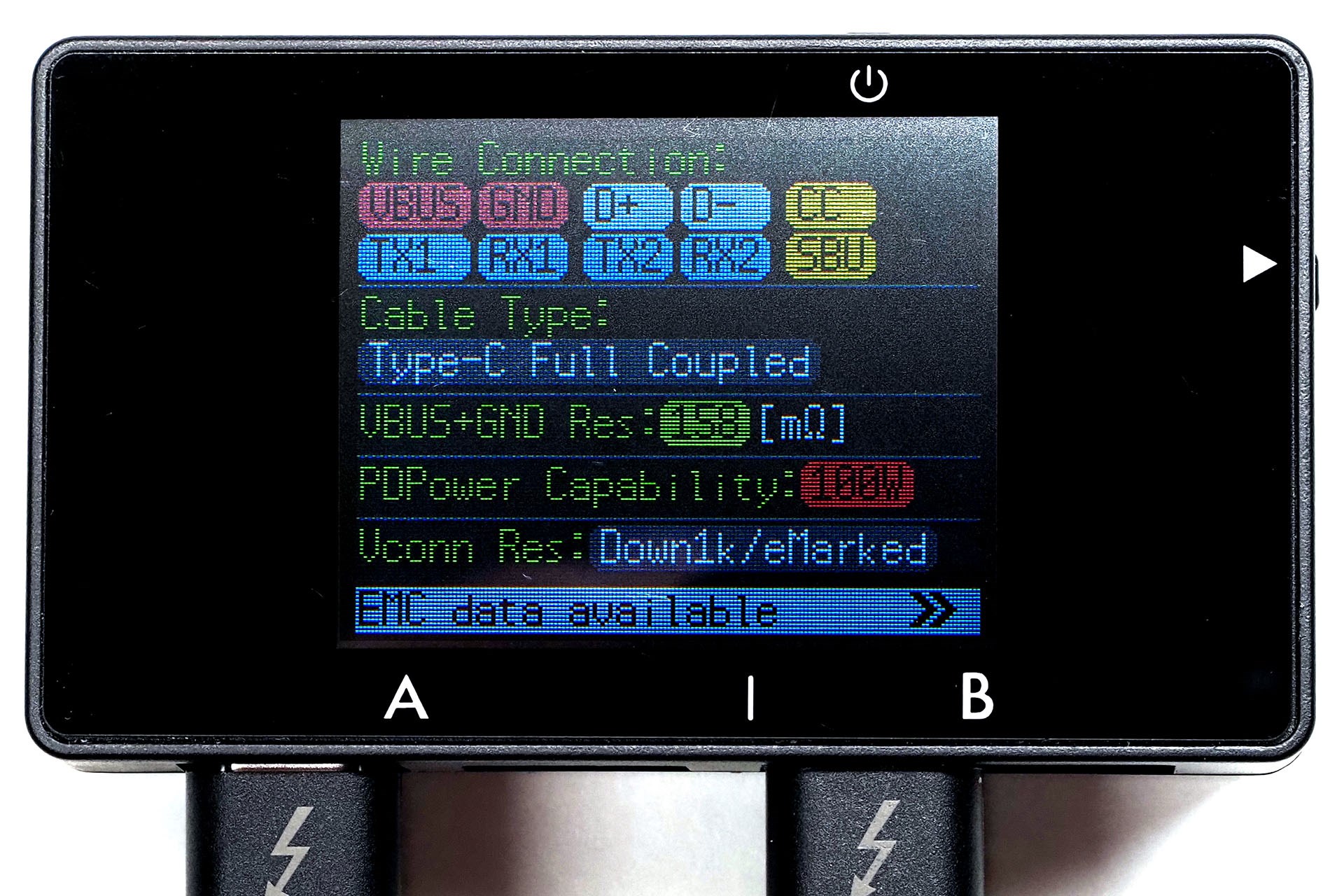USB Type-Cケーブルの仕様を表示させた様子。