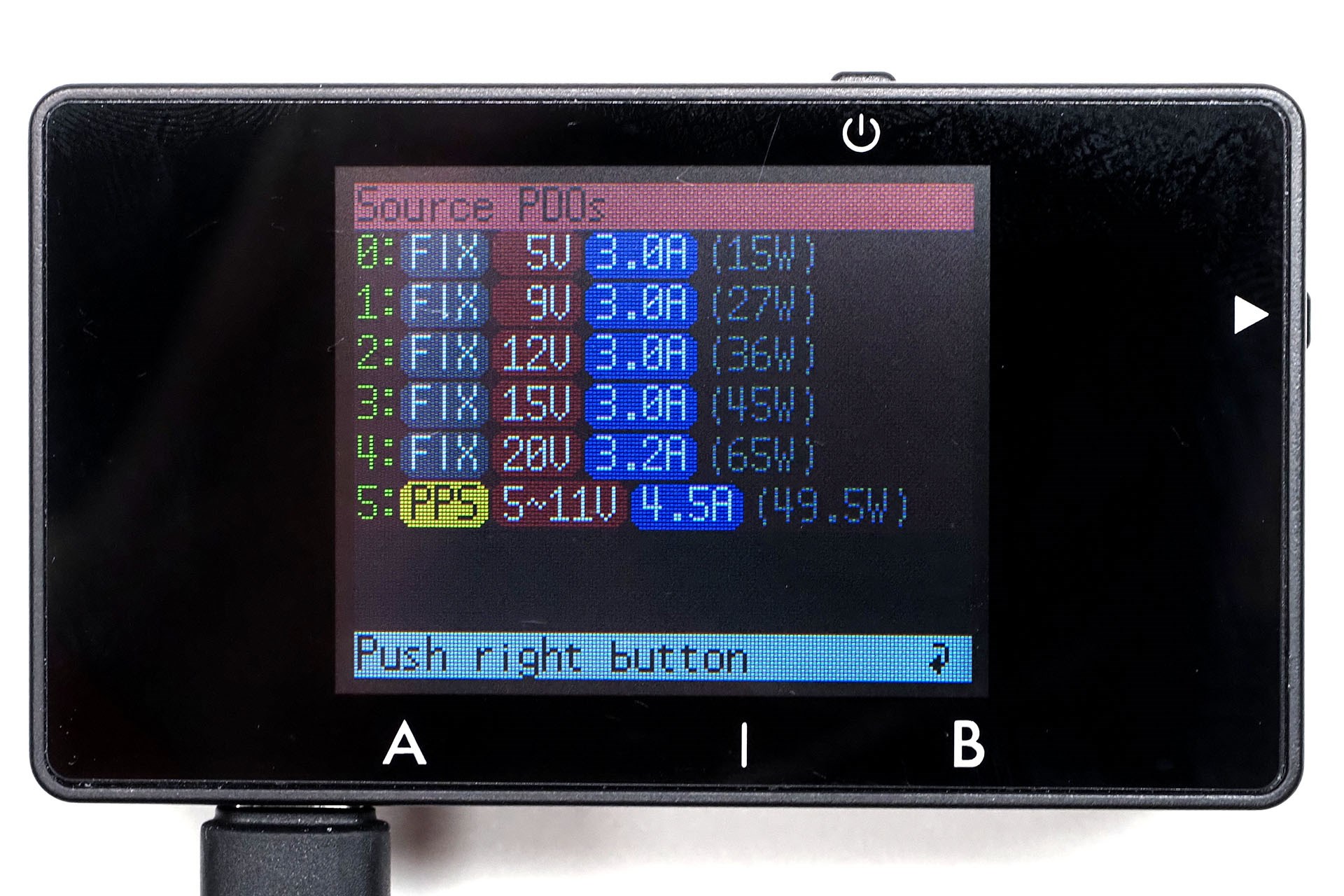 充電器によっては別画面でさらに細かい仕様がわかる。どういう出力が使えるのかわかったりして便利。