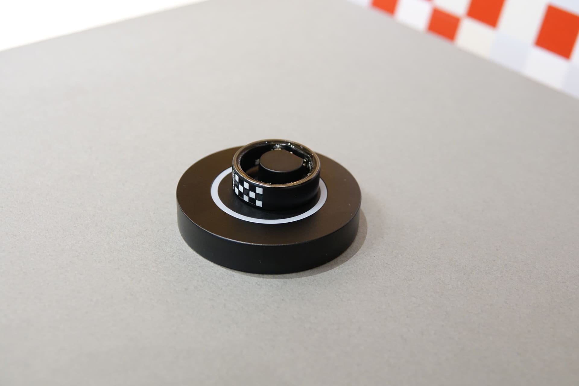 充電器とリング