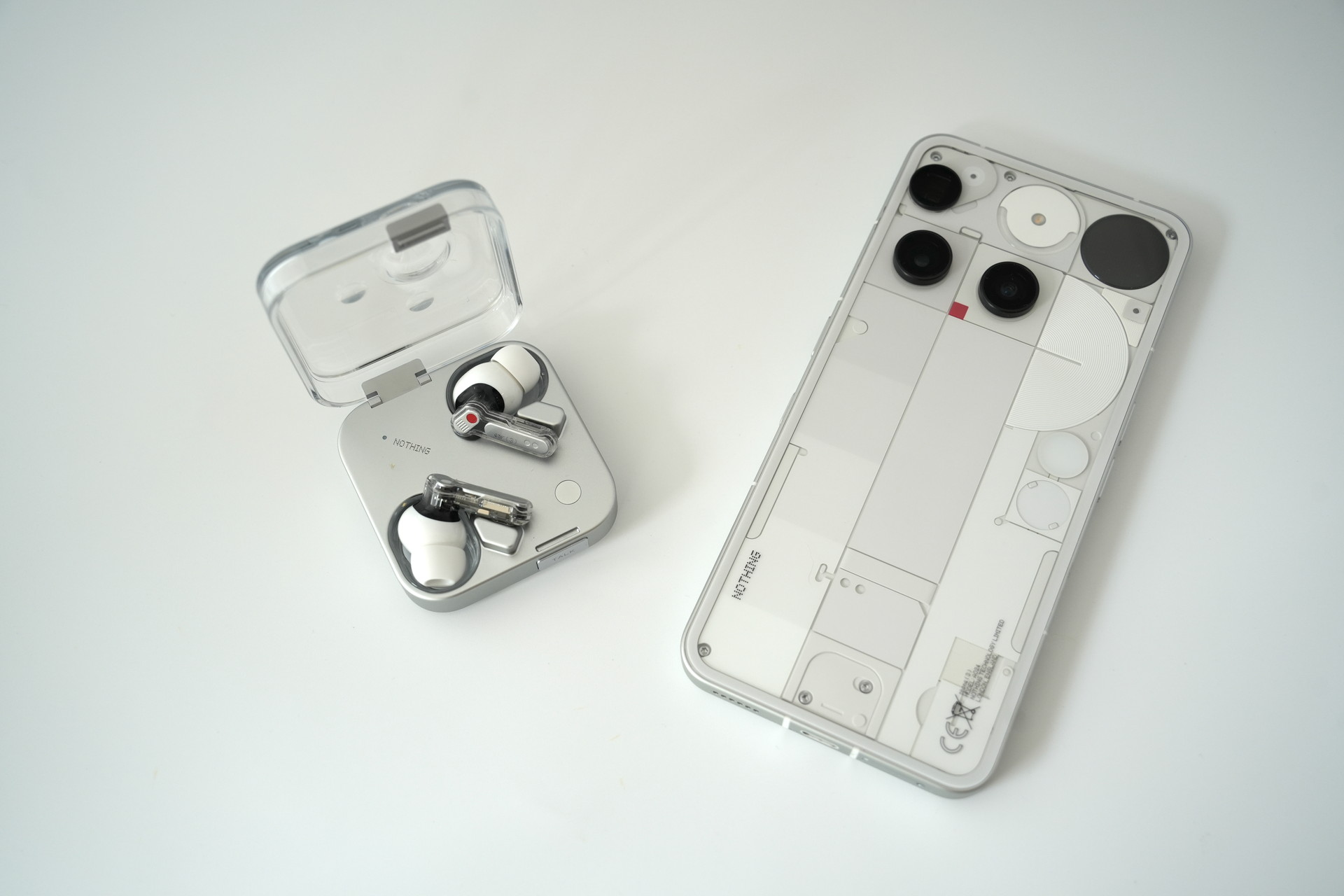 Ear (3)はAndroid、iPhoneどちらにも対応している。筆者は自信が購入して使っているPhone (3)とペアリングした