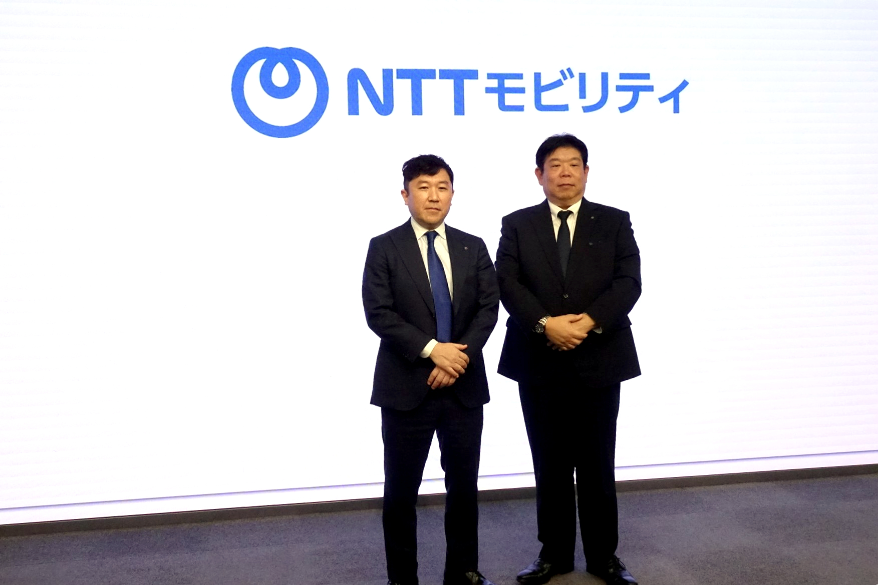 左＝山下航太社長。右＝永宮雅晴取締役副社長