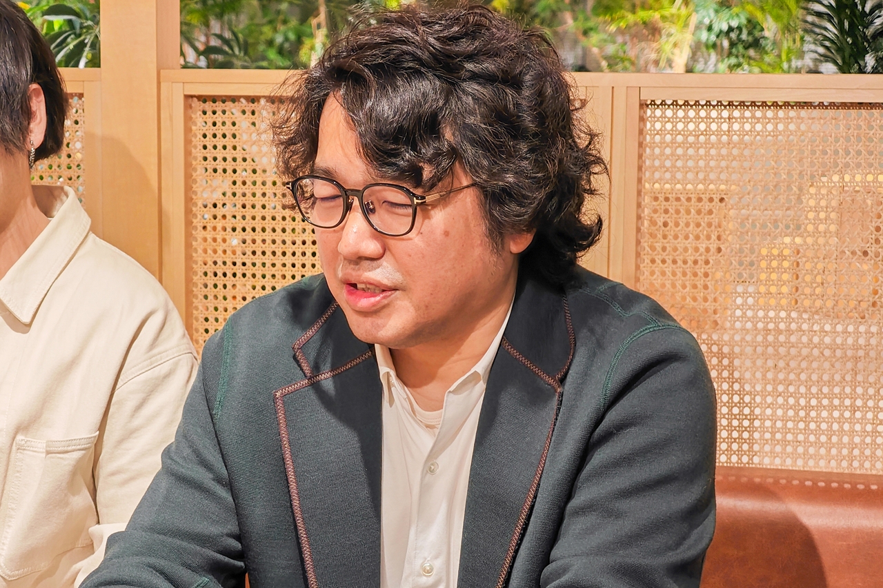 石野氏